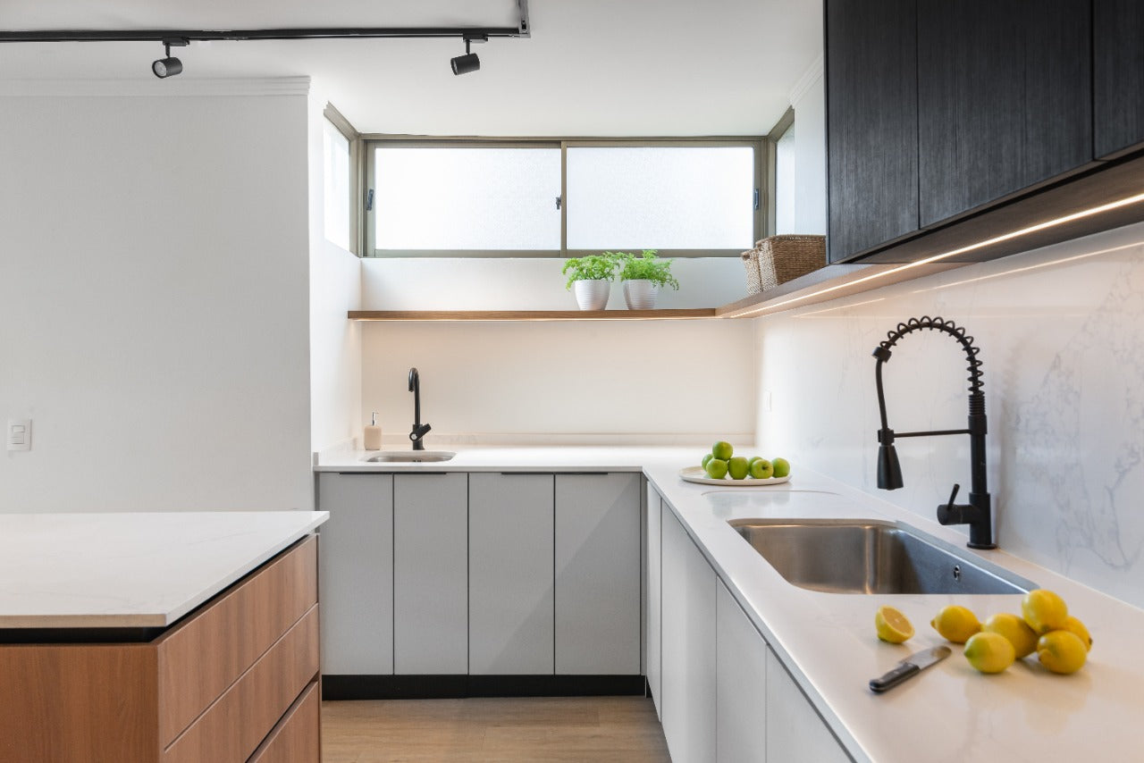 PetLite-Bright Wht Gloss 2700mm x 1200mm x 17mm 1S Exp