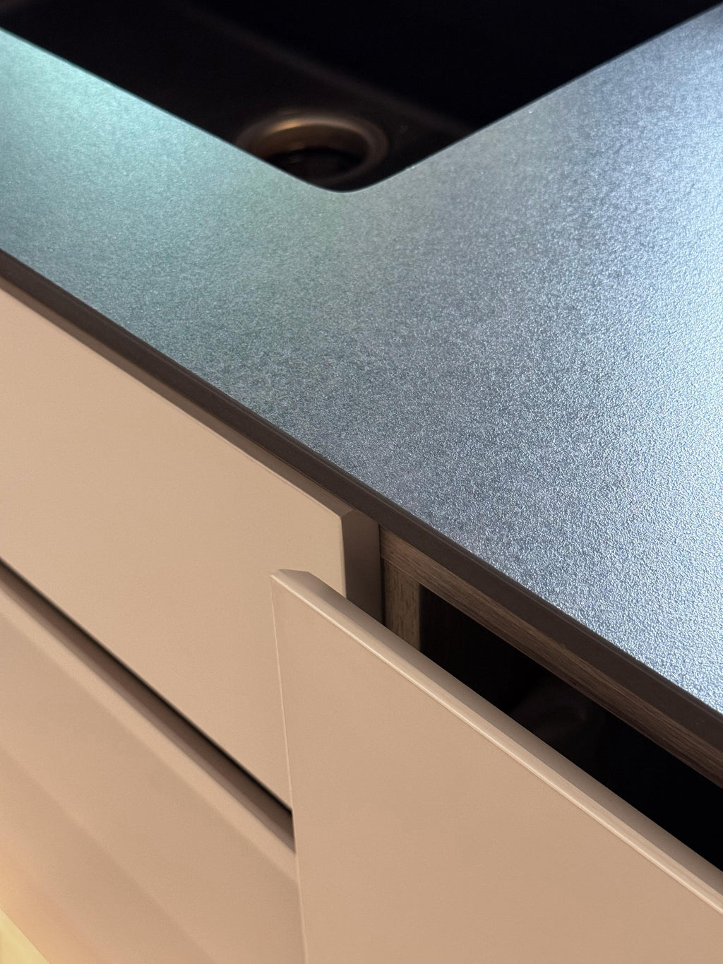 STYLOBD Shell TruMatte 2400mm x 1200mm x 18mm